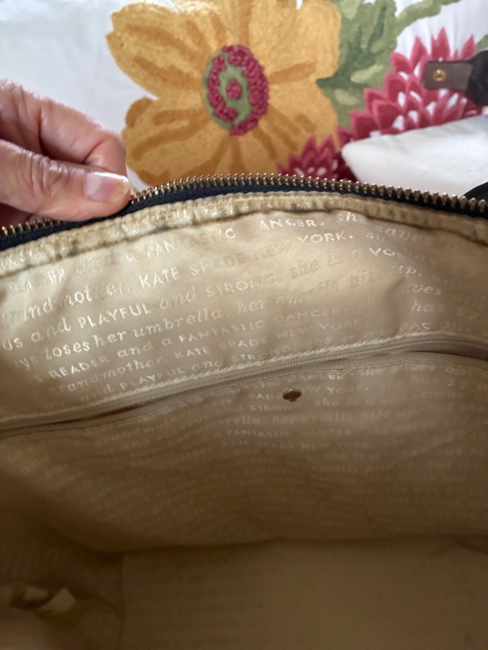 Louis Vuitton project, Kate Spade project 
Mario Valentino bag - Picture 5 of 10